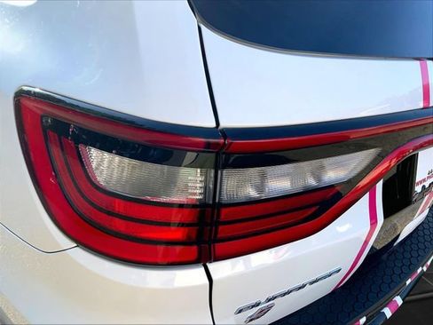 Used 2018 Dodge Durango SRT w/ SRT Interior Appearance Group AWD/4WD image 12
