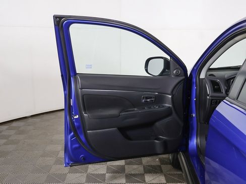 Used 2018 Mitsubishi Outlander Sport LE image 15