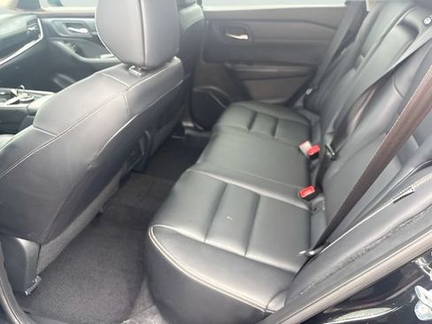 Used 2023 Nissan Rogue SL AWD/4WD image 24