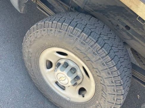 Used 2006 Chevrolet Silverado 2500 W/T RWD image 33
