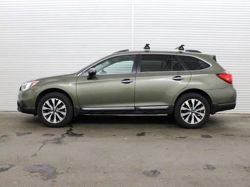 Used 2017 Subaru Outback 3.6R Touring w/ Popular Package #5A image 49