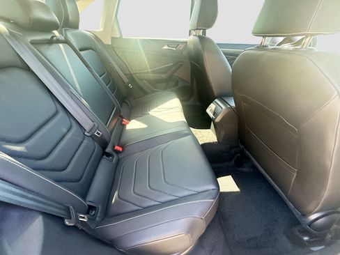 Used 2024 Volkswagen Jetta SEL FWD image 28