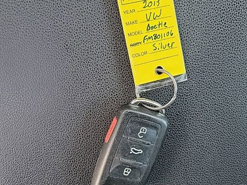 Used 2015 Volkswagen Beetle 1.8T FWD image 35