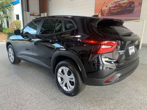 New 2026 Chevrolet Trax LS FWD image 6