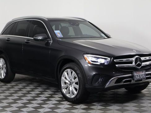 Used 2020 Mercedes-Benz GLC 300 4MATIC image 3