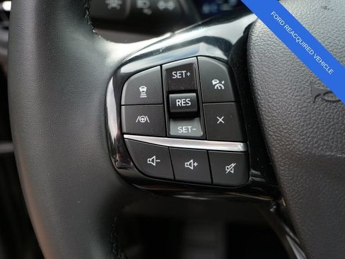 Used 2022 Ford Escape SEL w/ Technology Package FWD image 18