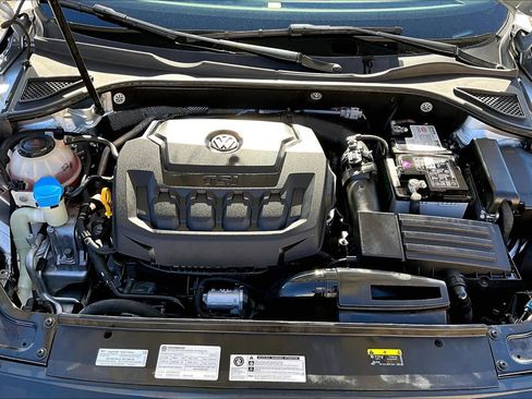 Used 2018 Volkswagen Passat 2.0T SE image 31