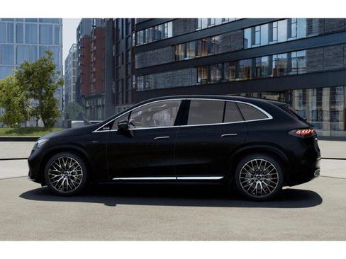 Used 2025 Mercedes-Benz EQE AMG 4MATIC SUV image 32