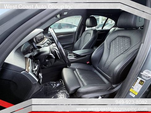 Used 2021 BMW 530i w/ Convenience Package RWD image 8