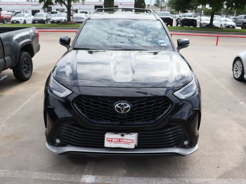 Used 2023 Toyota Highlander XSE image 4