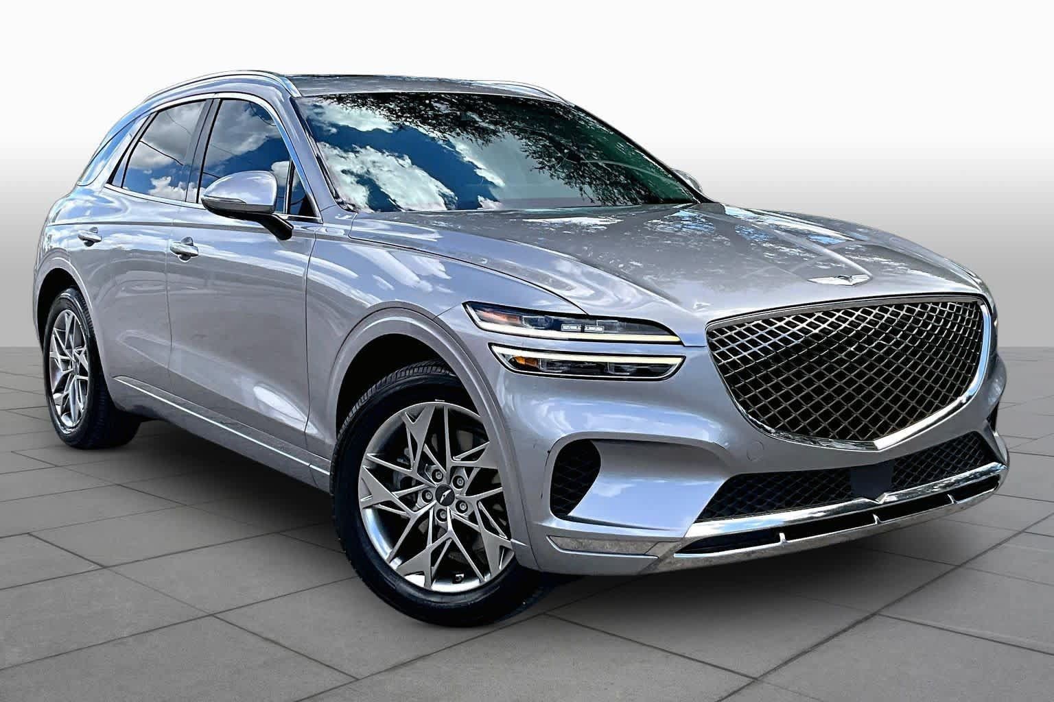Used 2022 Genesis GV70 2.5T w/ Select Package AWD/4WD image 3