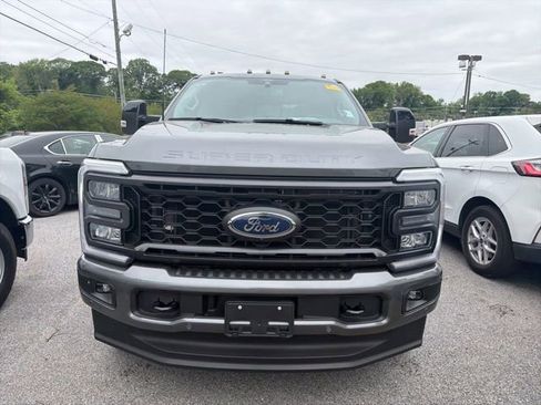 Used 2024 Ford F350 Lariat w/ Lariat Ultimate Package AWD/4WD image 2