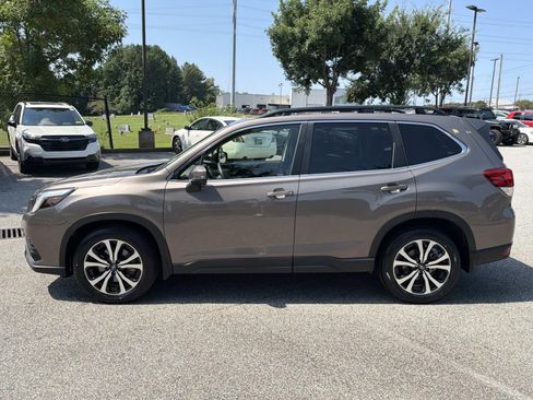 Certified 2023 Subaru Forester Limited w/ Popular Package #3 AWD/4WD image 5