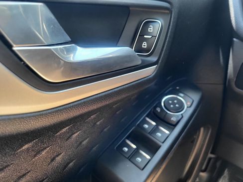 Used 2020 Ford Escape SE FWD image 73