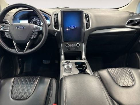Used 2024 Ford Edge Titanium image 11