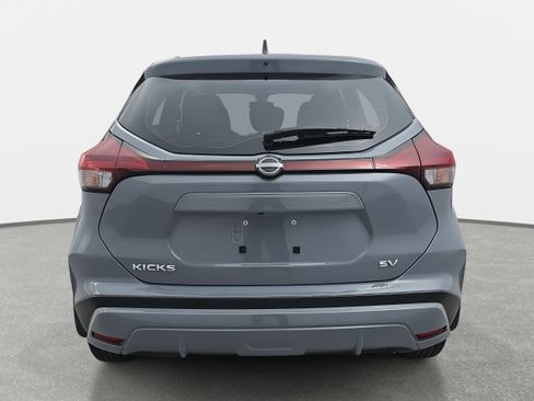 Used 2024 Nissan Kicks SV image 6