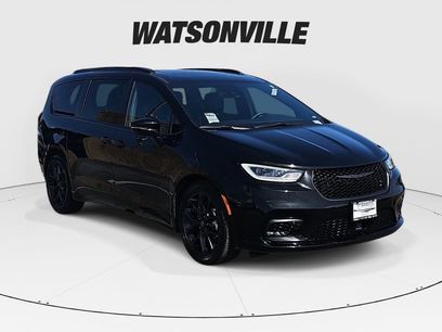 Used 2026 Chrysler Pacifica Limited w/ S Appearance Package