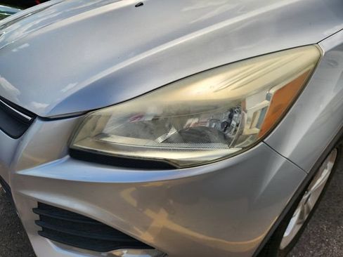 Used 2016 Ford Escape SE w/ Equipment Group 201A FWD image 5