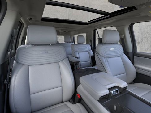 New 2026 Ford Expedition Max Platinum w/ Platinum Ultimate Package AWD/4WD image 10