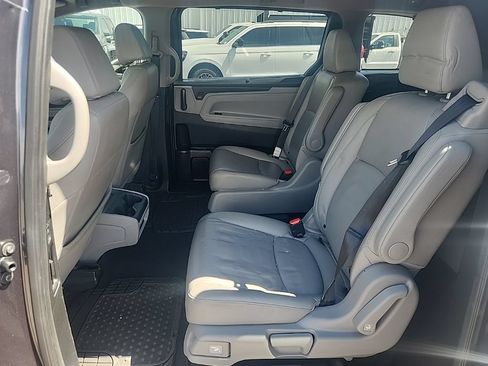 Used 2018 Honda Odyssey EX-L image 19