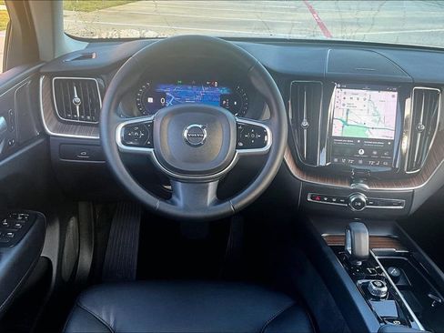Certified 2023 Volvo XC60 B5 Plus w/ Climate Package AWD/4WD image 7