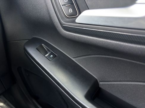 Used 2025 Ford Escape ST-Line Select image 15