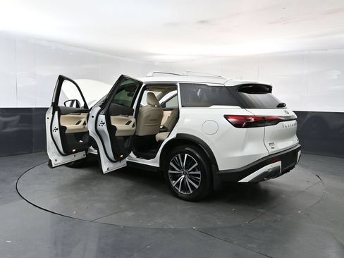 Used 2025 INFINITI QX60 Sensory w/ Vision Package AWD/4WD image 28