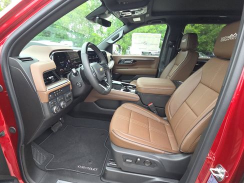 New 2026 Chevrolet Tahoe High Country AWD/4WD image 15