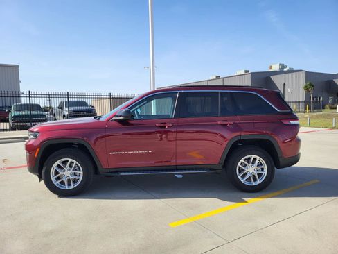 New 2025 Jeep Grand Cherokee Laredo X w/ Luxury Tech Group I image 2