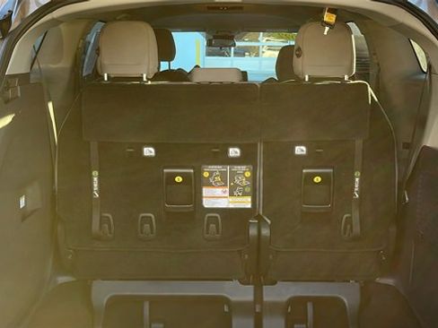 Certified 2022 Toyota Sienna LE image 20