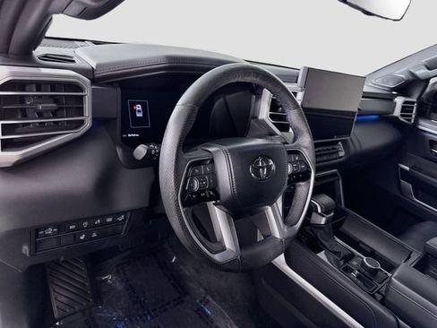 Used 2024 Toyota Tundra Platinum AWD/4WD image 9