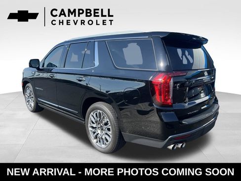 Used 2023 GMC Yukon Denali Ultimate AWD/4WD image 3