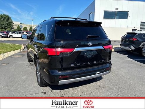 Used 2025 Toyota Sequoia Capstone AWD/4WD image 10