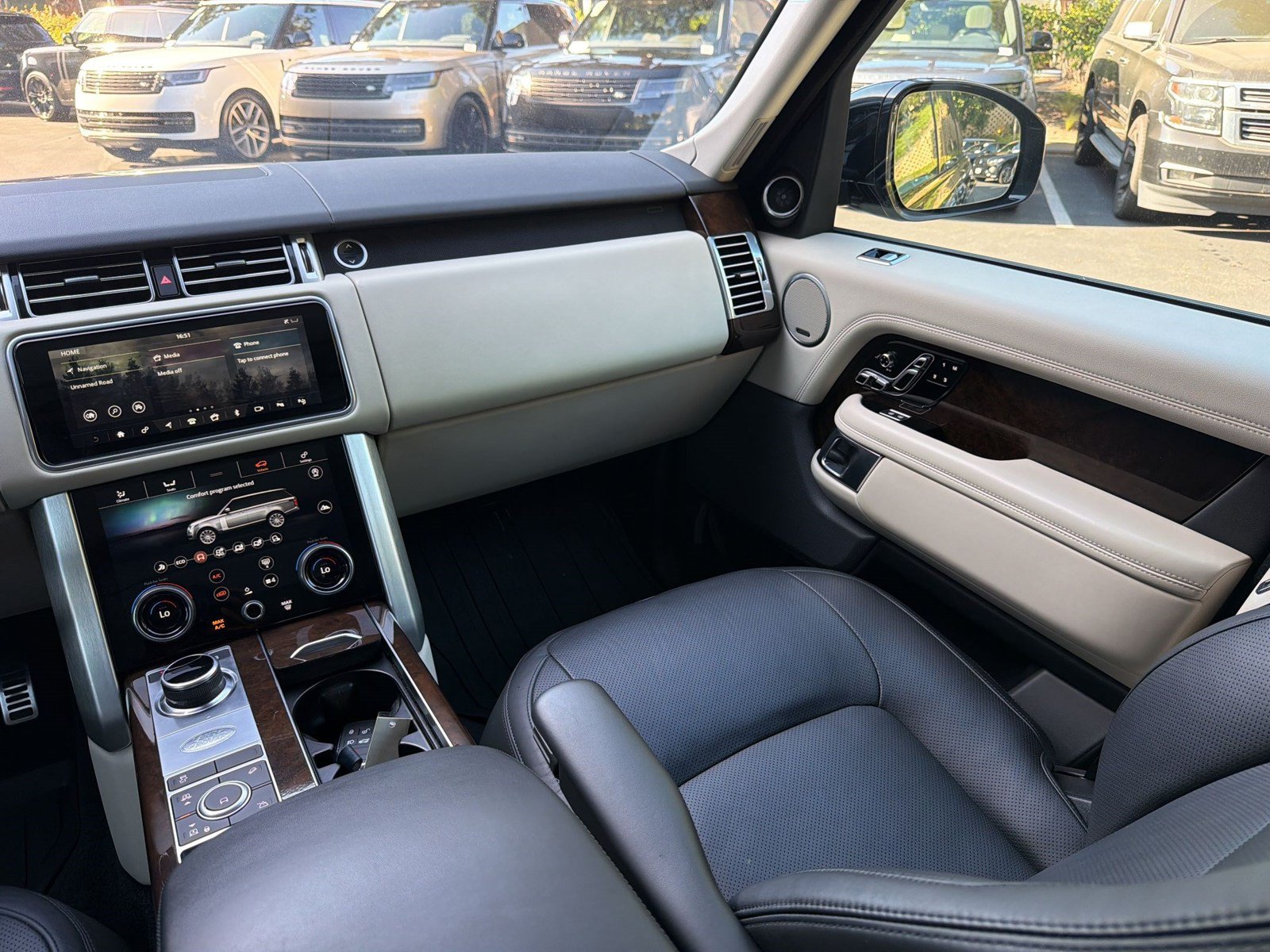 Used 2022 Land Rover Range Rover Westminster Edition AWD/4WD image 30