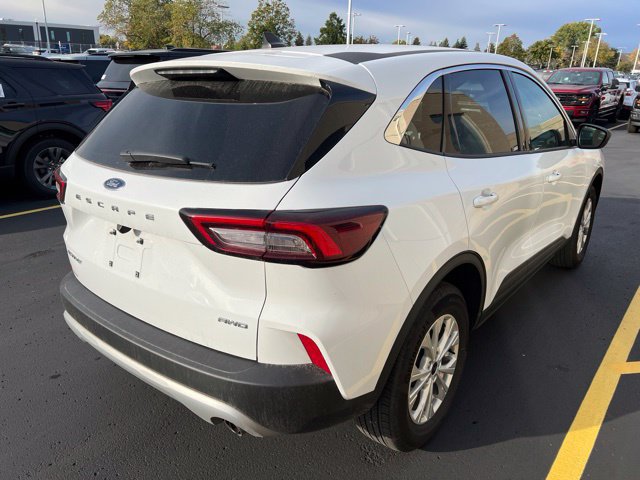 Used 2023 Ford Escape Active AWD/4WD image 2