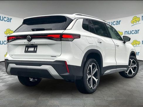 New 2026 Volkswagen Tiguan SE AWD/4WD image 7