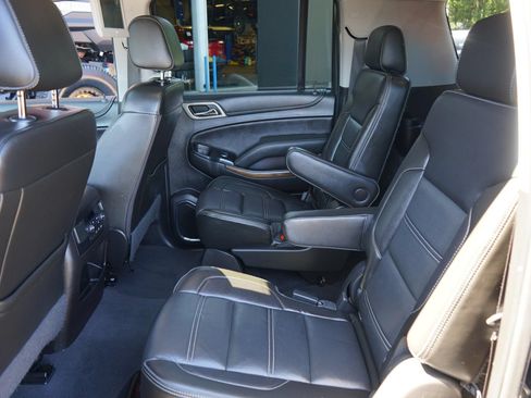 Used 2019 GMC Yukon XL Denali w/ Denali Ultimate Package AWD/4WD image 26