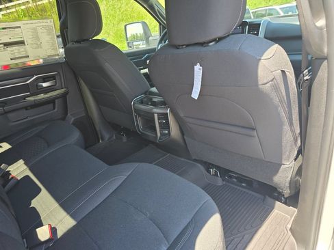 New 2026 RAM 2500 Big Horn AWD/4WD image 25