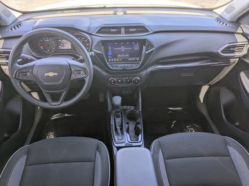 Used 2023 Chevrolet TrailBlazer LT w/ Convenience Package image 18