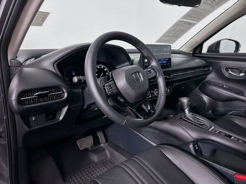 Used 2025 Honda HR-V EX-L image 10