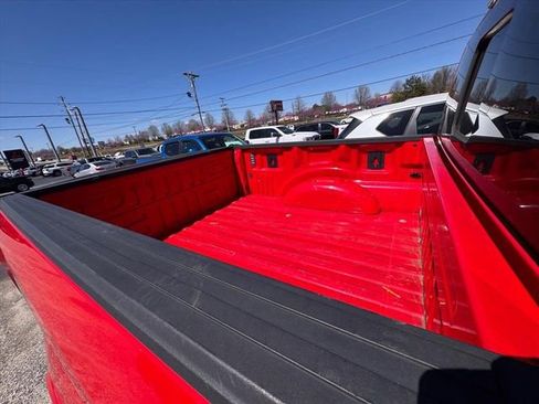 Used 2018 Ford F150 Lariat w/ Equipment Group 502A Luxury image 4