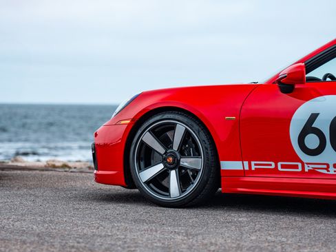 Used 2023 Porsche 911 Sport Classic RWD image 15