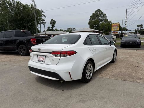 Used 2021 Toyota Corolla LE w/ Carpet Mat Package (TMS) FWD image 5
