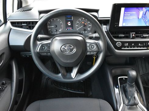 Used 2025 Toyota Corolla LE FWD image 15