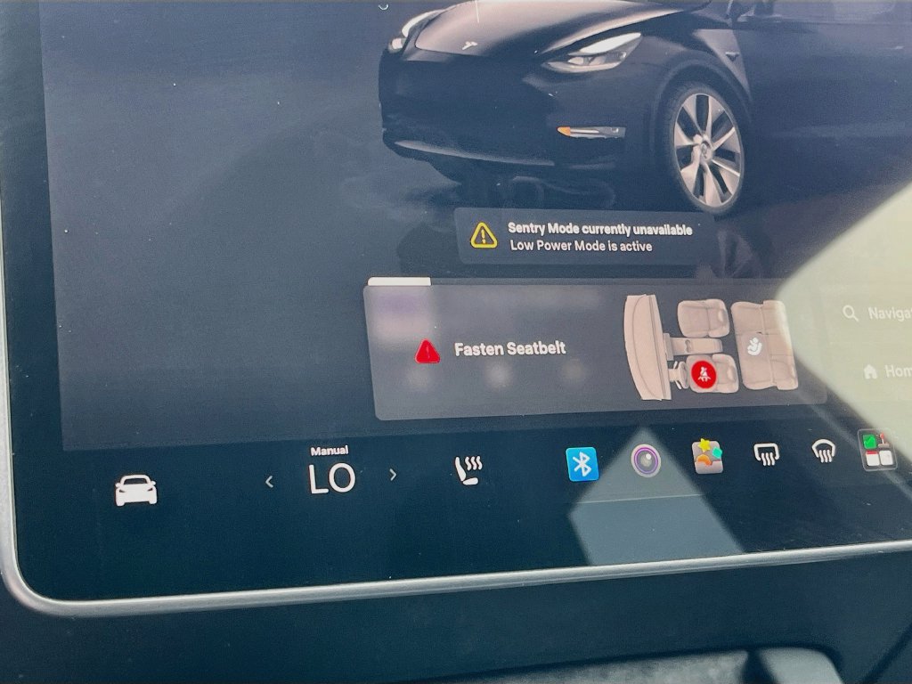 Used 2023 Tesla Model Y Long Range AWD/4WD image 19