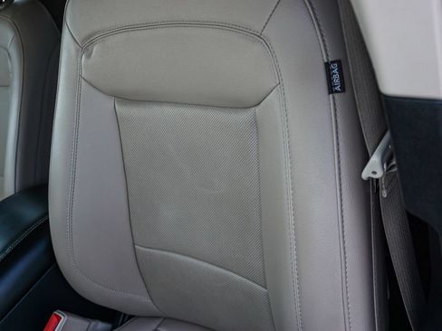 Used 2023 Ford Explorer Limited w/ Equipment Group 301A RWD image 20
