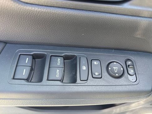 Used 2026 Honda CR-V EX image 12