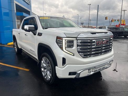 Used 2022 GMC Sierra 1500 Denali w/ Technology Package AWD/4WD image 7