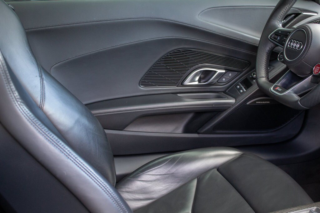Used 2021 Audi R8 V10 RWD image 18