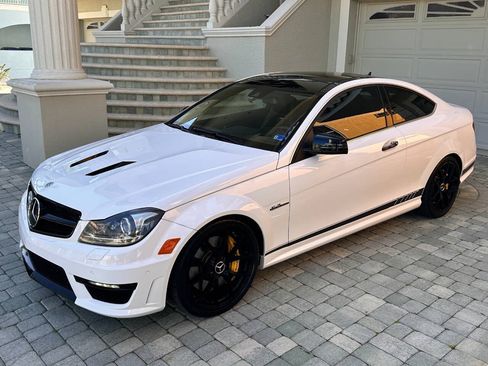 Used 2015 Mercedes-Benz C 63 AMG Coupe image 28
